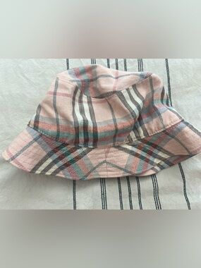 Burberry Plaid Pink Bucket Hat